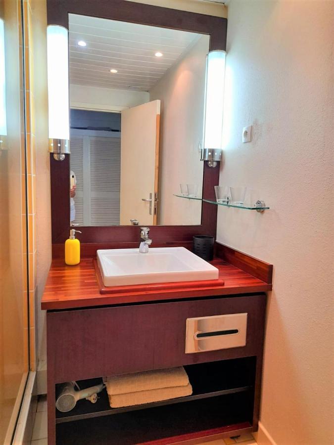 Ilet Bleu Studio Cosy Rdc Vue Mer Et Jardin - Acces Direct Plage เลอโกซิเยร์ ภายนอก รูปภาพ